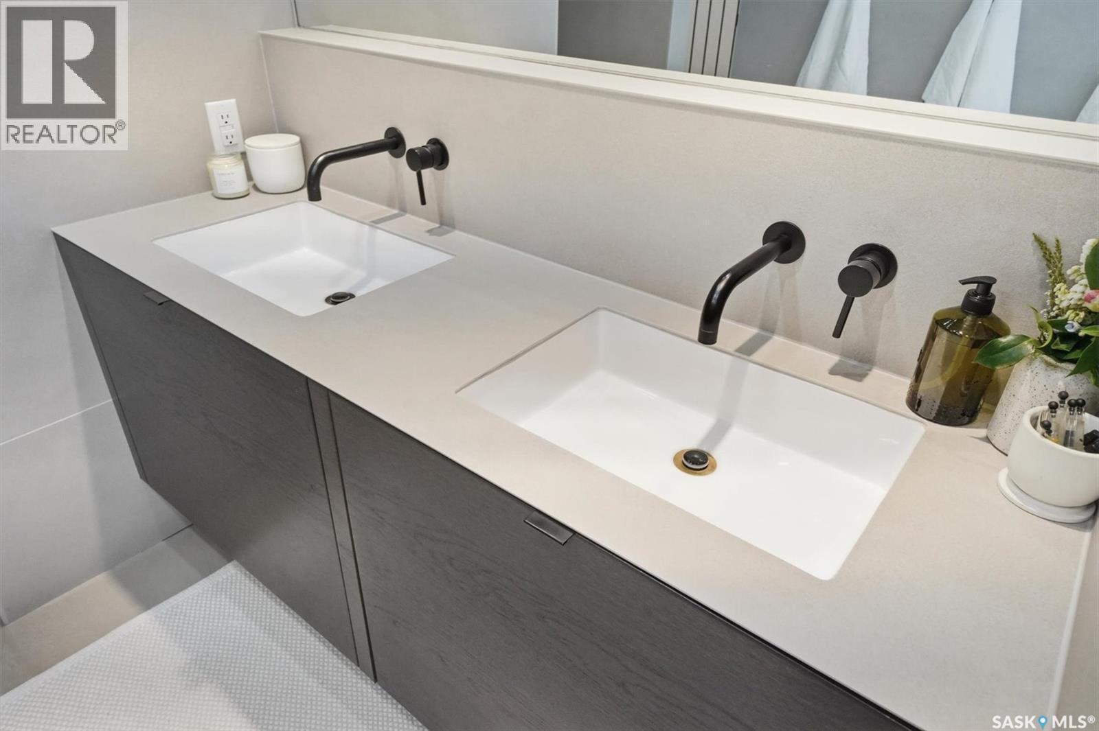 3610 Balfour Court, Saskatoon, Saskatchewan  S7H 4B2 - Photo 23 - SK032863