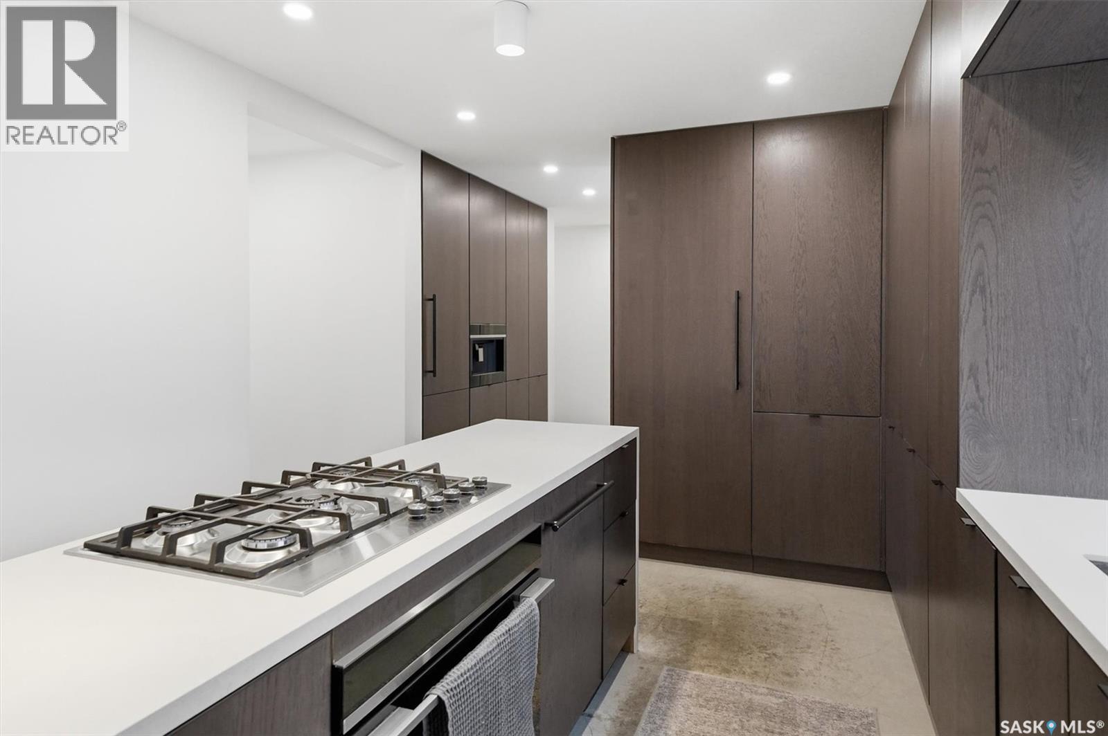 3610 Balfour Court, Saskatoon, Saskatchewan  S7H 4B2 - Photo 11 - SK032863