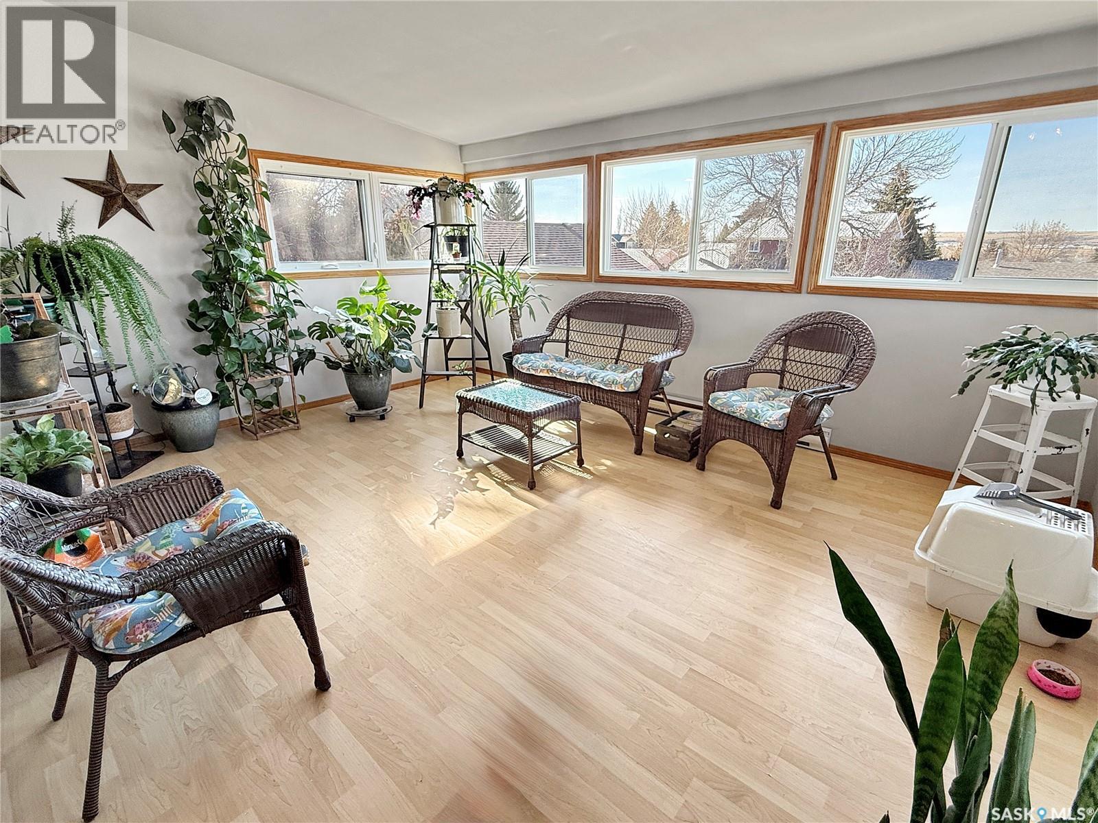 290 Burke Crescent, Swift Current, Saskatchewan  S9H 4H6 - Photo 15 - SK032965