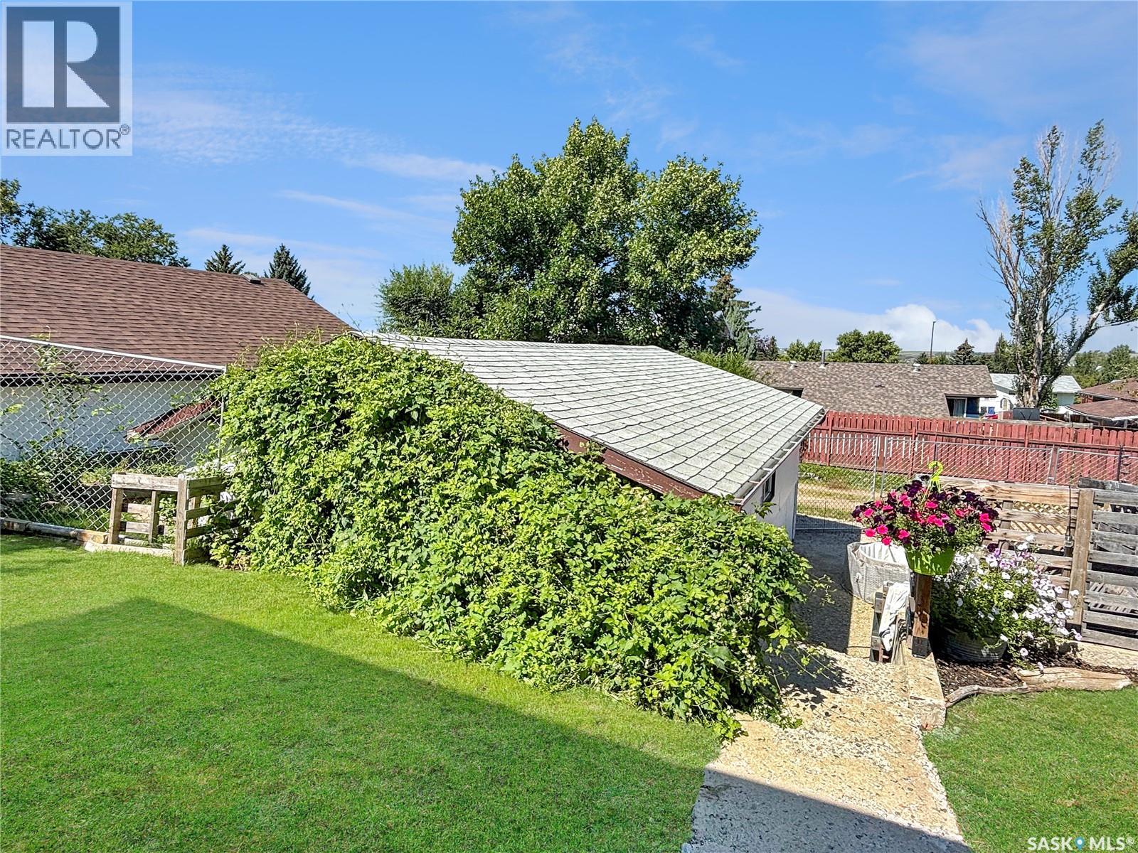 290 Burke Crescent, Swift Current, Saskatchewan  S9H 4H6 - Photo 24 - SK032965