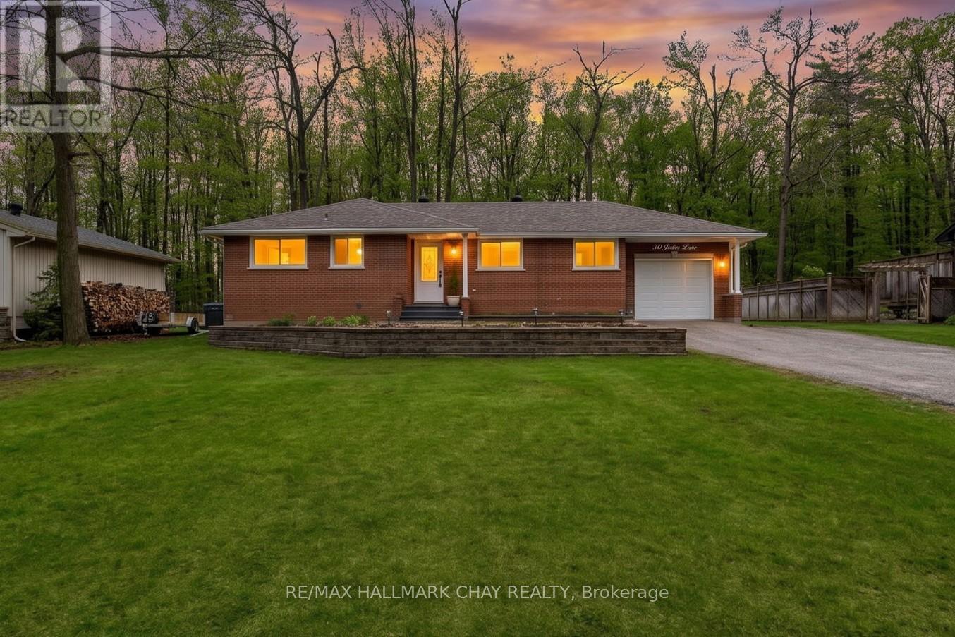 30 JODIES LANE, Springwater, Ontario