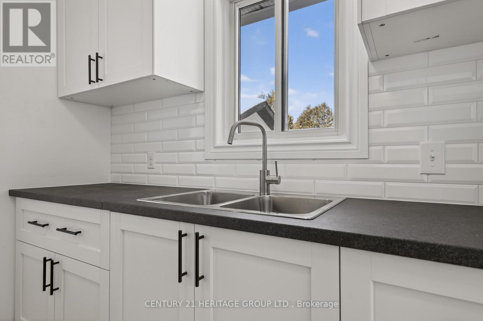 854 9th Line, Innisfil, Ontario  L9S 3Y8 - Photo 23 - N13014242