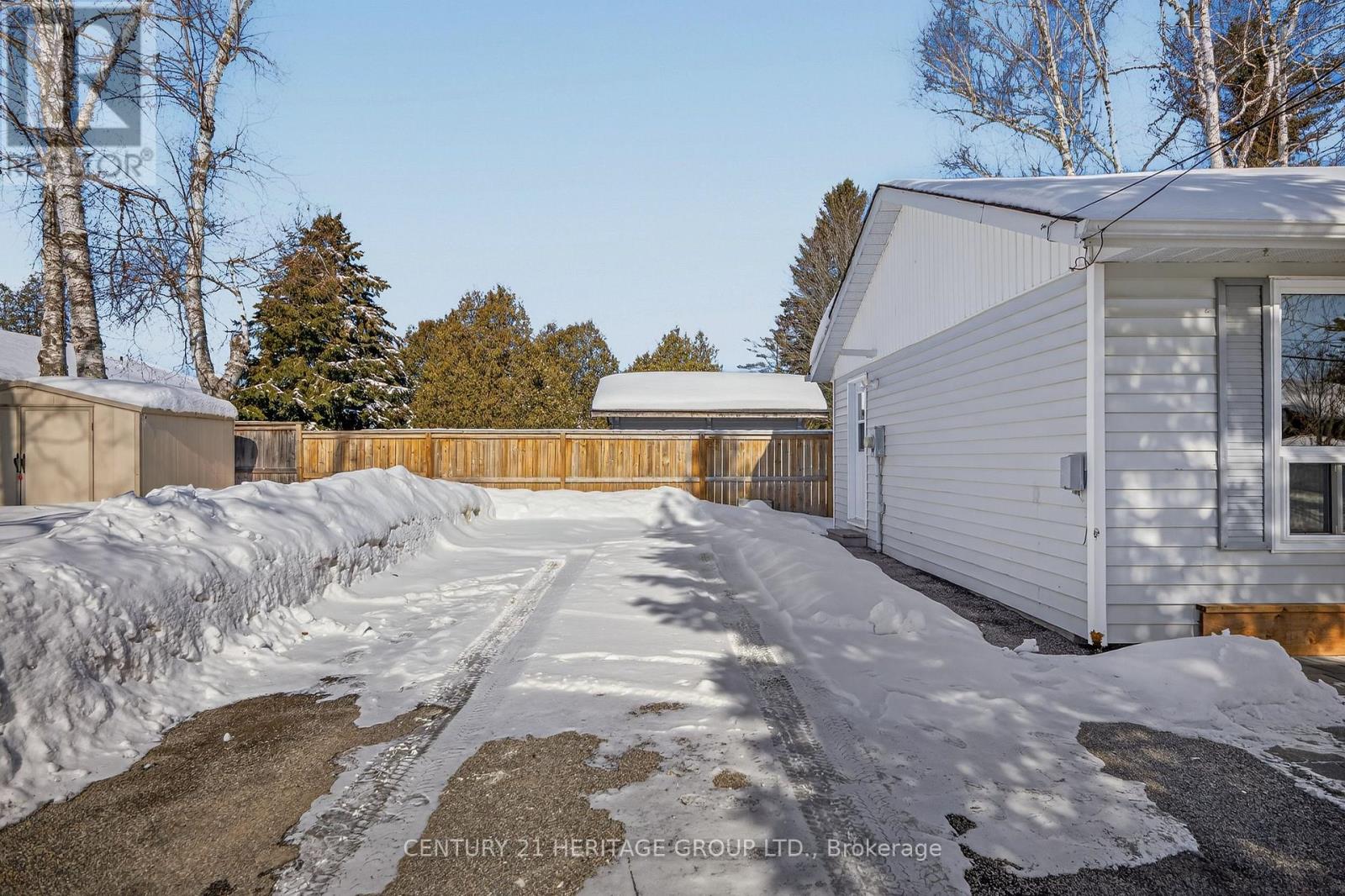 854 9th Line, Innisfil, Ontario  L9S 3Y8 - Photo 3 - N13014242