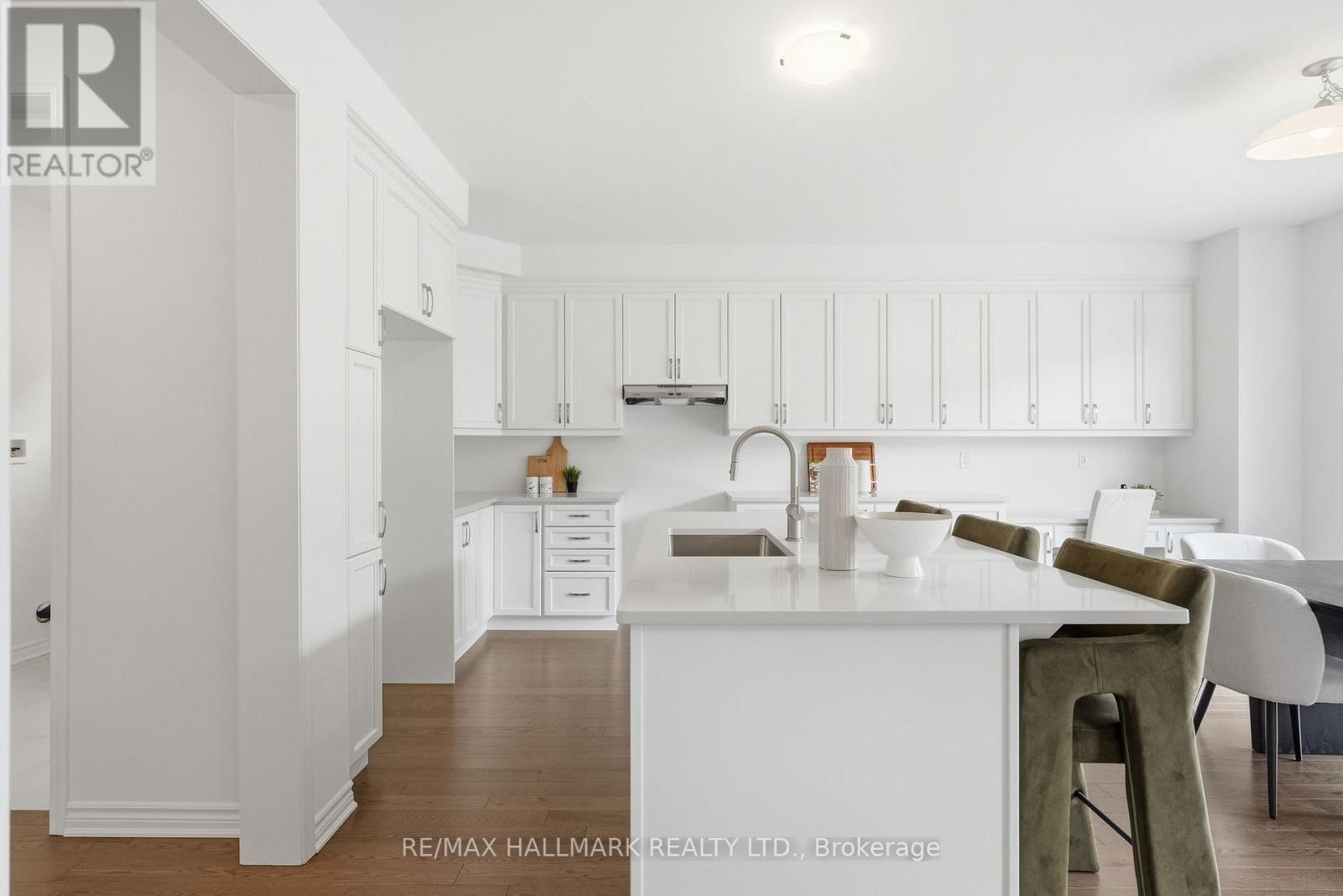 3071 Ireton Street, Innisfil, Ontario  L9S 0R9 - Photo 12 - N13014310