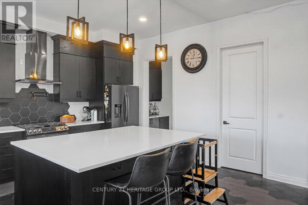 27 Orchid Crescent, Adjala-Tosorontio (Colgan), Ontario  L0G 1W0 - Photo 7 - N13014314