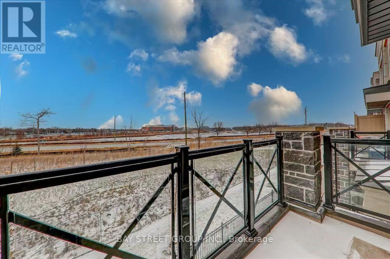 311 - 20 Dunsheath Way, Markham, Ontario  L6B 1N3 - Photo 11 - N13014316