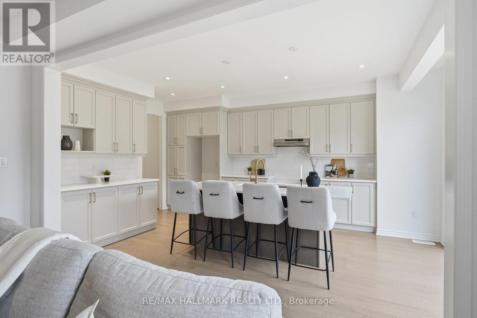 610 Newlove Street, Innisfil, Ontario  L9S 0S2 - Photo 13 - N13014340