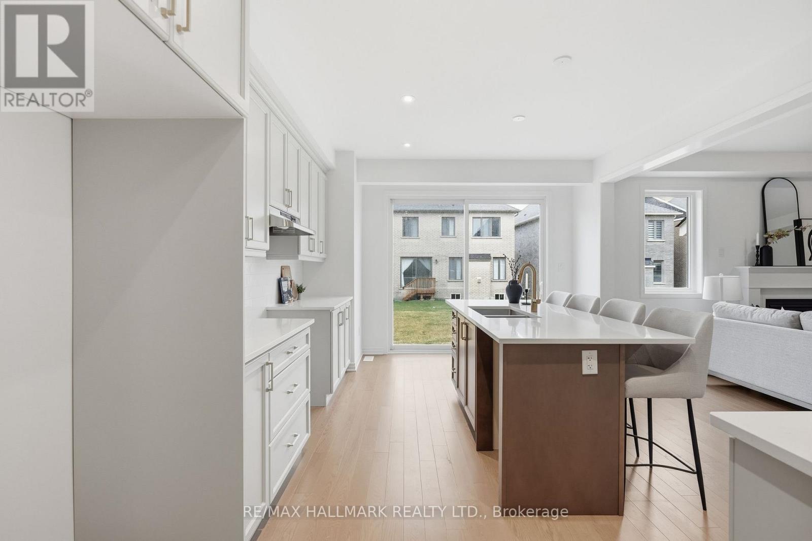 610 Newlove Street, Innisfil, Ontario  L9S 0S2 - Photo 15 - N13014340