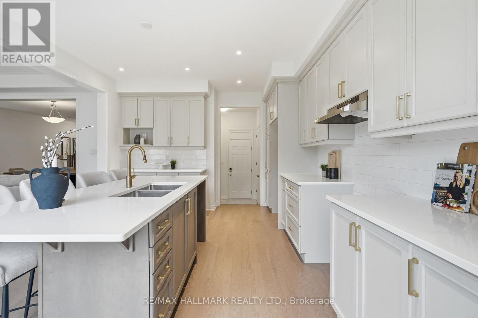 610 Newlove Street, Innisfil, Ontario  L9S 0S2 - Photo 16 - N13014340