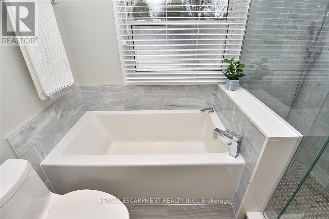 626 Vanderburgh Drive, Burlington, Ontario  L7T 3W6 - Photo 27 - W13014266