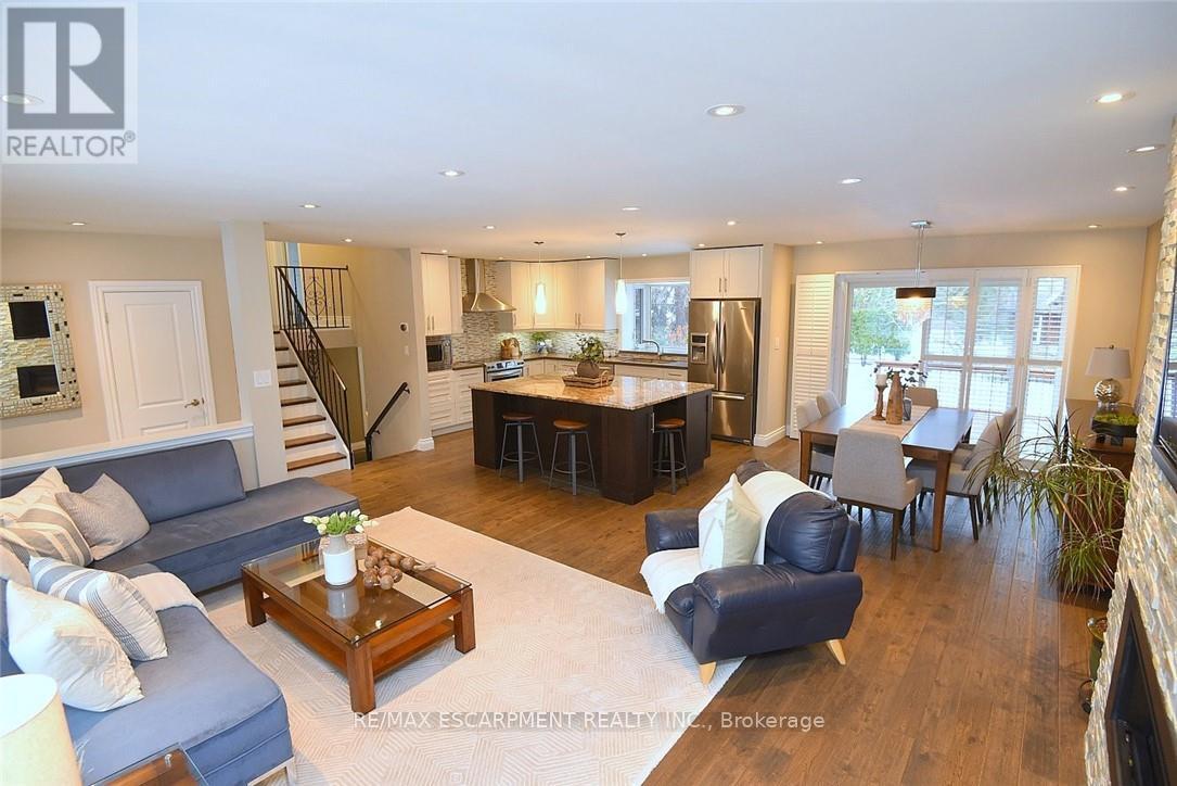 626 Vanderburgh Drive, Burlington, Ontario  L7T 3W6 - Photo 6 - W13014266