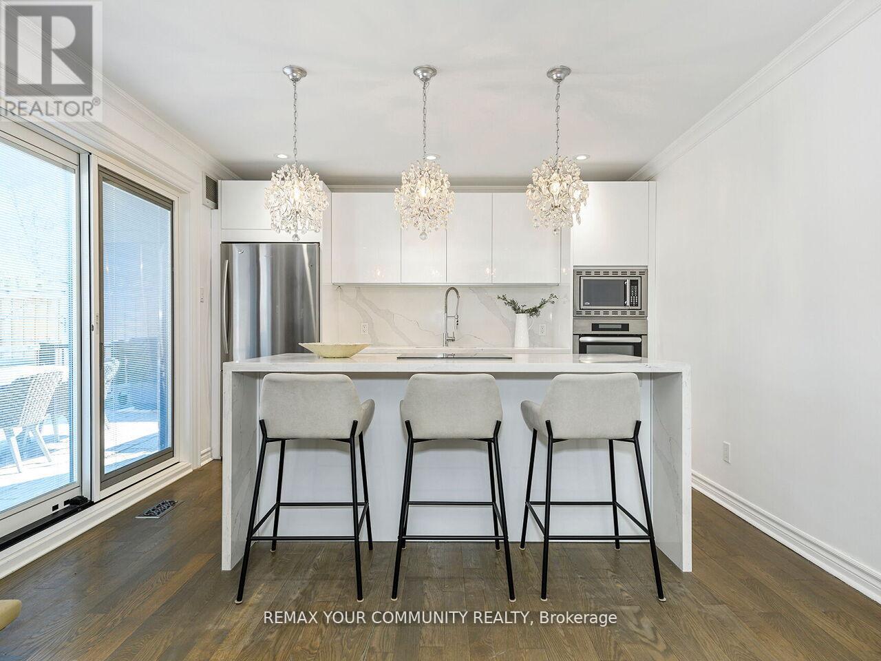 239 Wincott Drive, Toronto, Ontario  M9R 2R6 - Photo 28 - W13014290