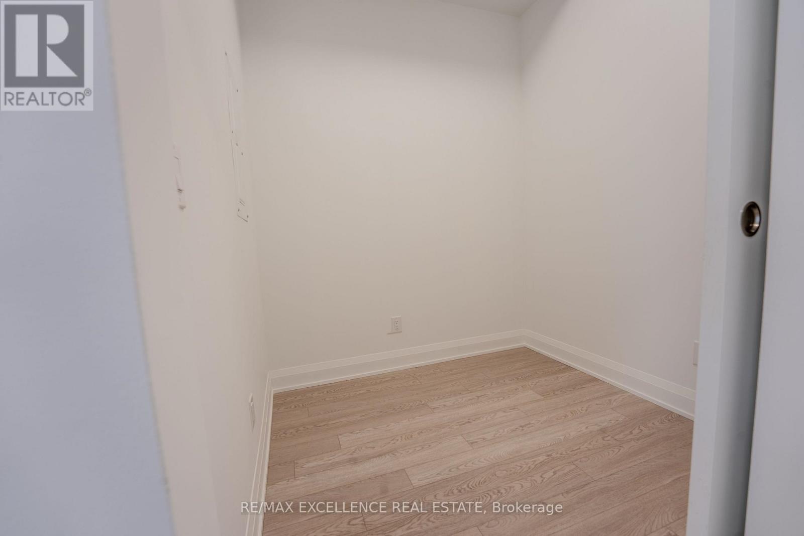 515 - 3250 Carding Mill Trail, Oakville, Ontario  L6M 5T3 - Photo 9 - W13014292