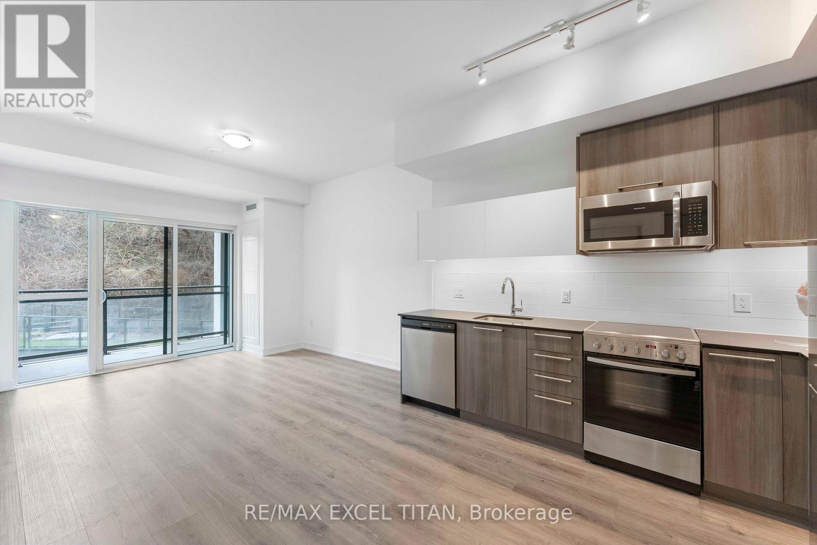 205 - 25 Neighbourhood Lane, Toronto, Ontario  M8Y 0C4 - Photo 15 - W13014298