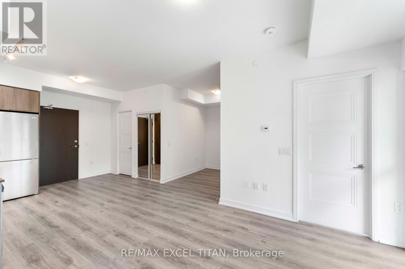 205 - 25 Neighbourhood Lane, Toronto, Ontario  M8Y 0C4 - Photo 18 - W13014298