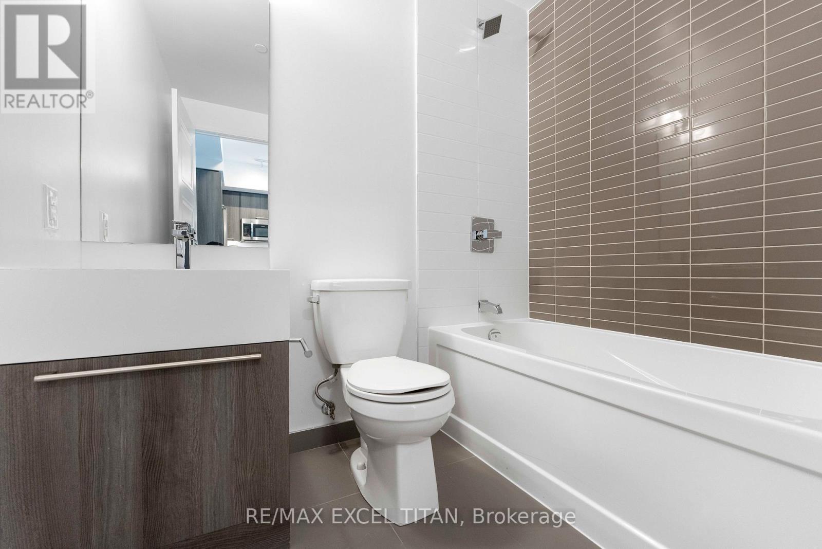 205 - 25 Neighbourhood Lane, Toronto, Ontario  M8Y 0C4 - Photo 24 - W13014298