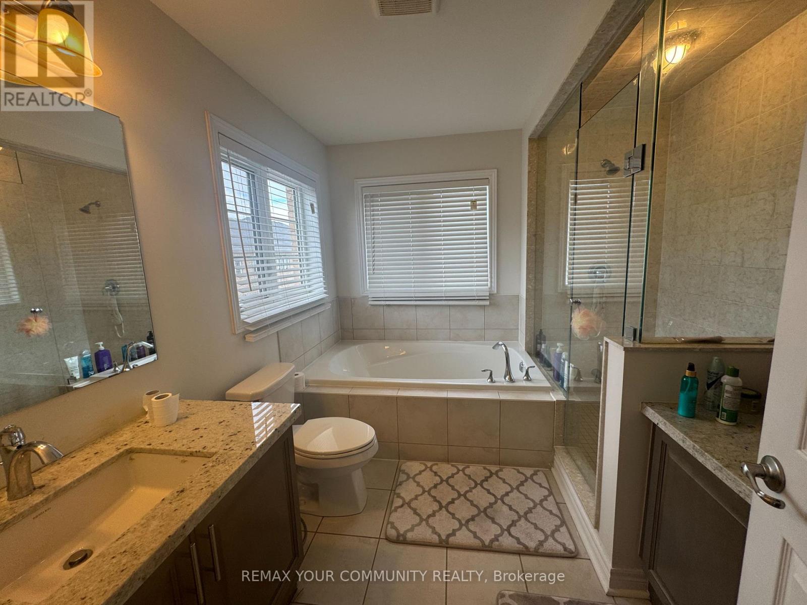 93 Huguenot Road N, Oakville, Ontario  L6H 0M3 - Photo 9 - W13014304