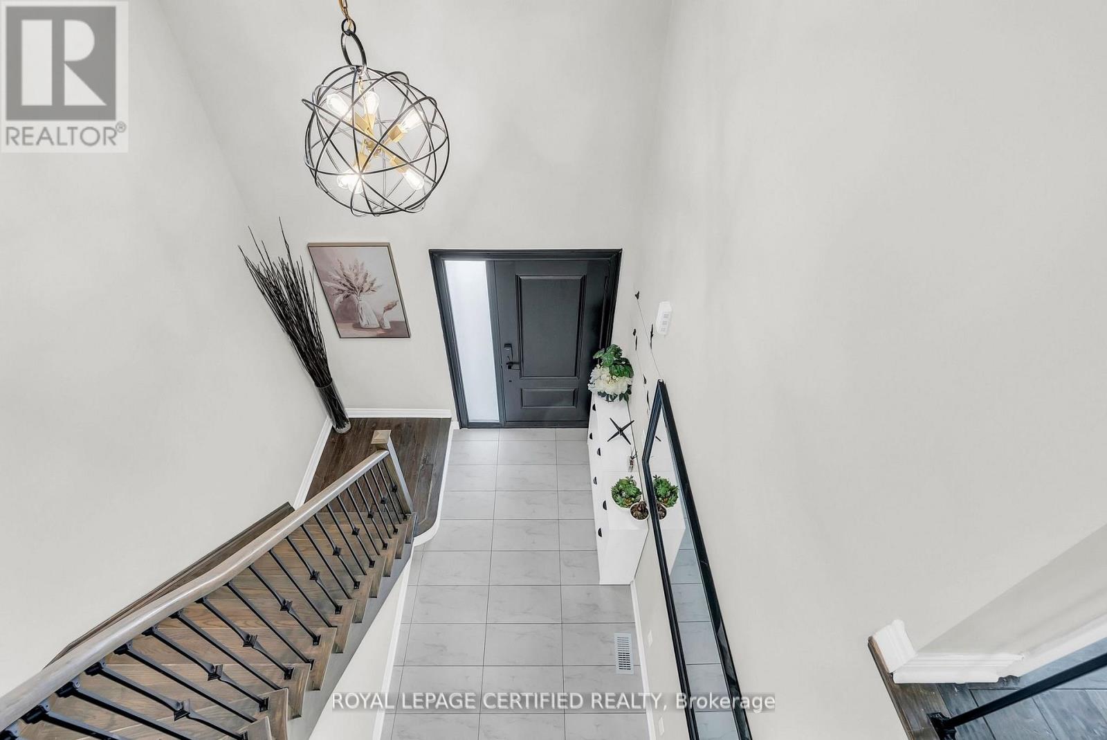 461 Downes Jackson Heights, Milton, Ontario  L9T 8V7 - Photo 6 - W13014334