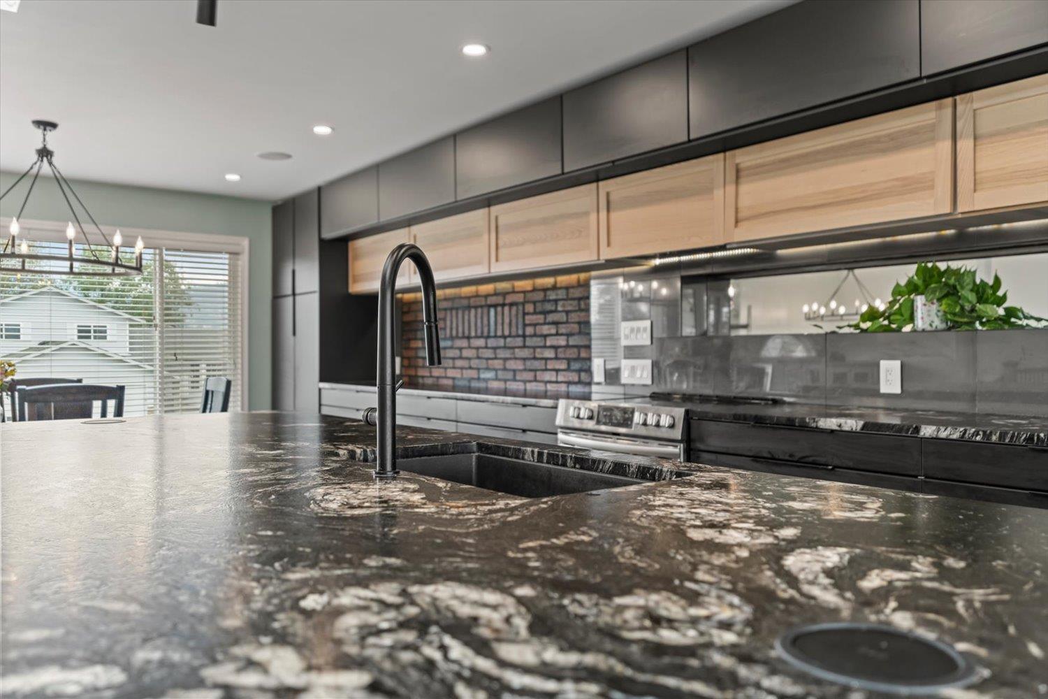 6531 Wiltshire Street, Sardis South, Chilliwack, British Columbia  V2R 1P8 - Photo 7 - R3112724