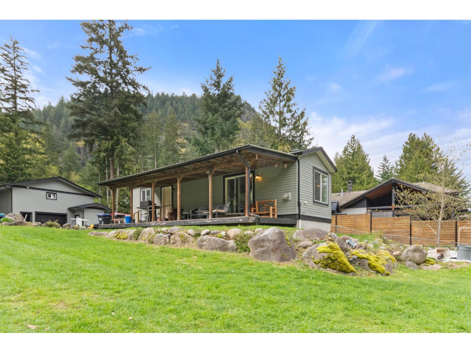 19512 Silver Skagit Road, Hope, Hope, British Columbia  V0X 1L2 - Photo 6 - R3112654