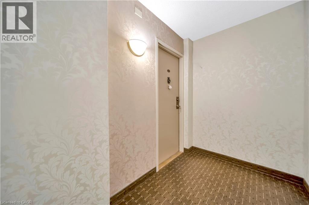 19 Woodlawn Road E Unit# 303, Guelph, Ontario  N1H 7B1 - Photo 11 - 40818329