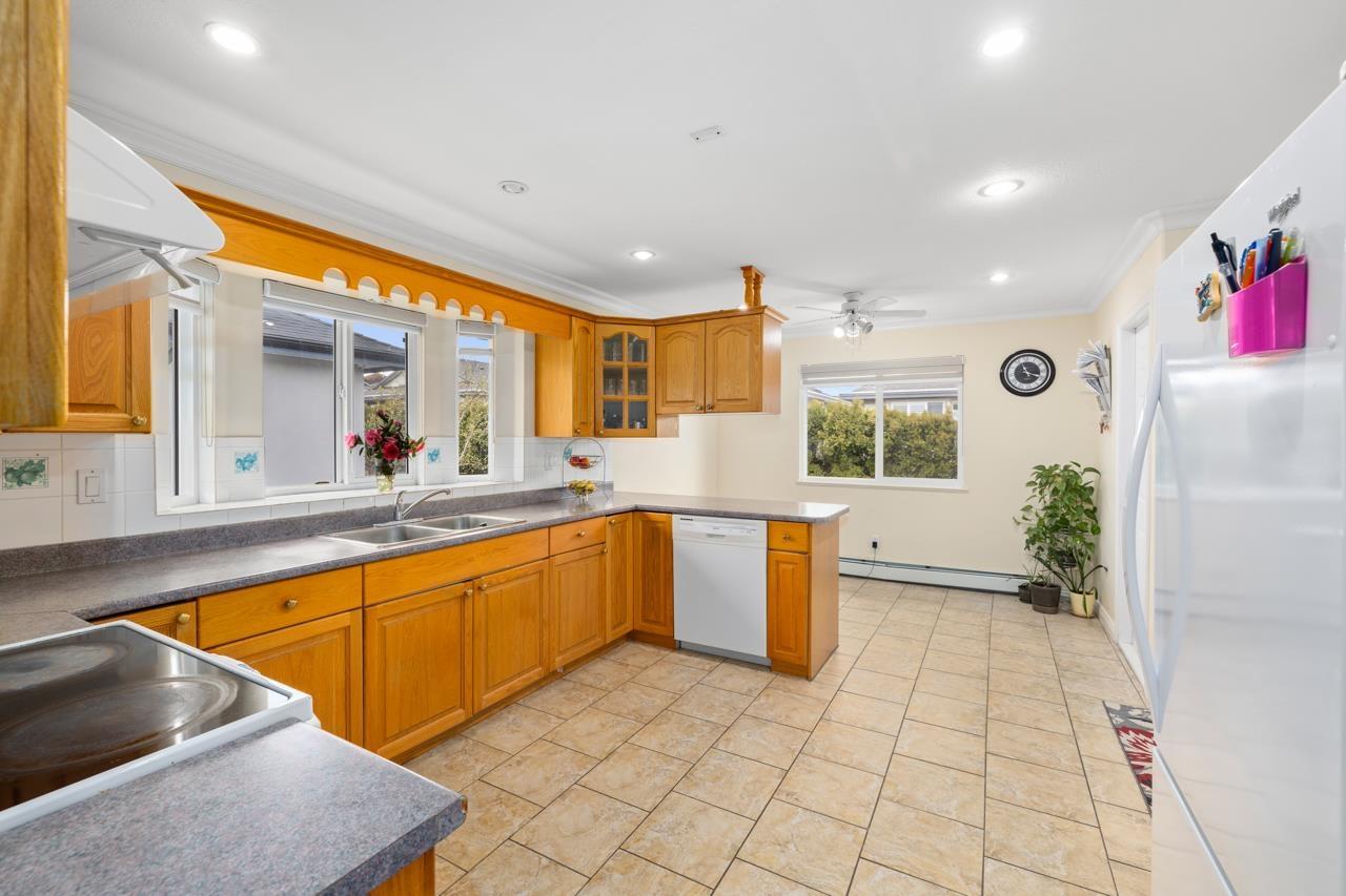 3545 Viewmount Place, Abbotsford, British Columbia  V2T 6S1 - Photo 11 - R3105067