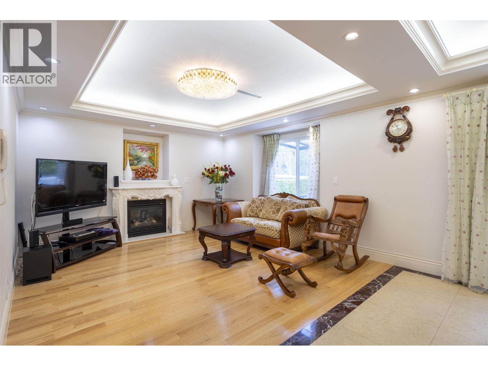 7353 Union Street, Burnaby, British Columbia V5A 1J1 - Photo 13 - R3095229