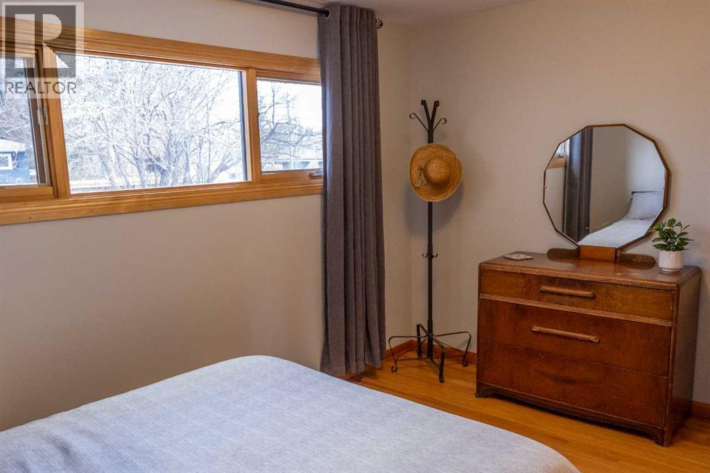 80 Westover Drive Sw, Calgary, Alberta  T3C 2S6 - Photo 12 - A2288228