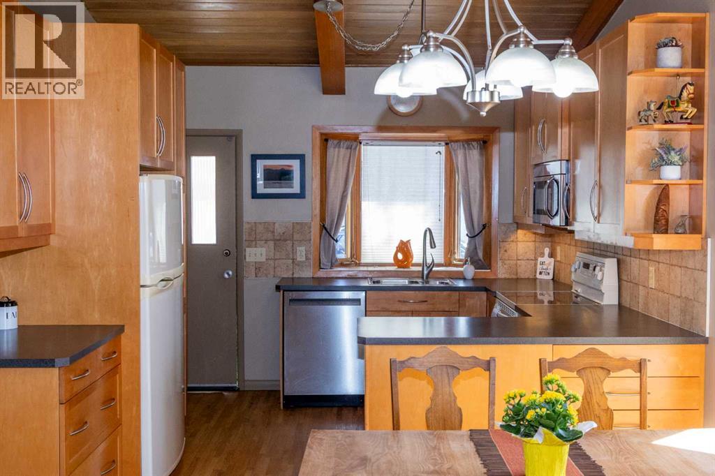 80 Westover Drive Sw, Calgary, Alberta  T3C 2S6 - Photo 10 - A2288228