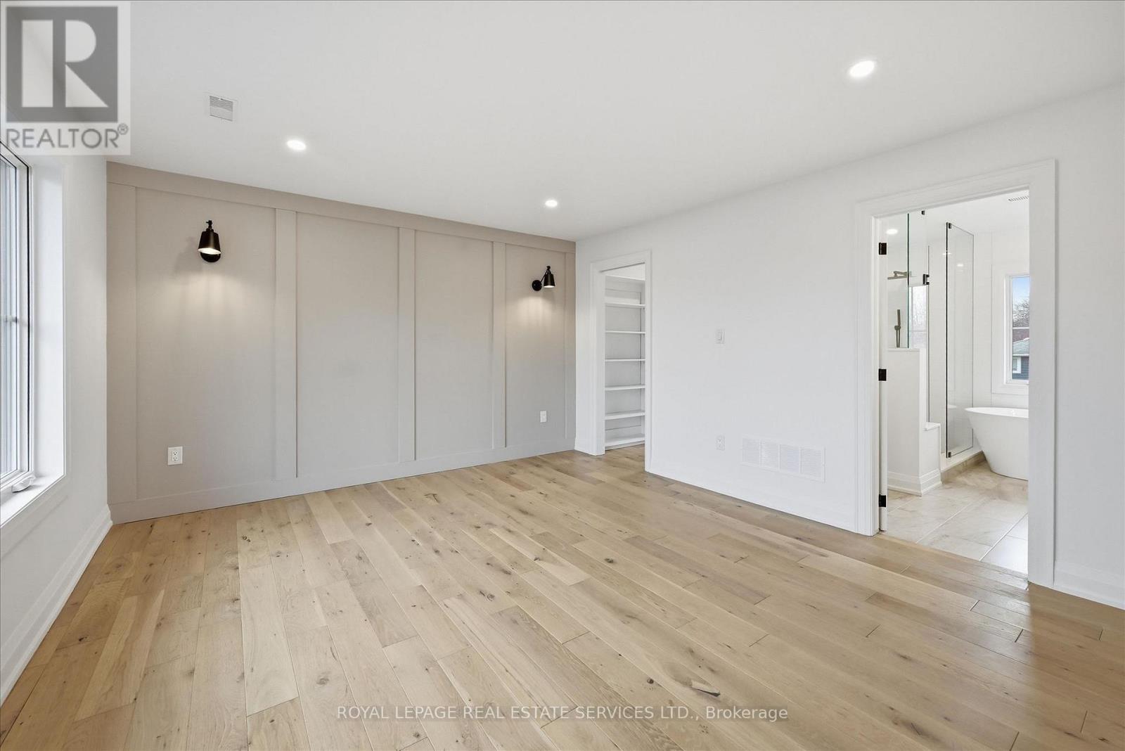 2212 Urwin Crescent, Oakville, Ontario  L6L 2T2 - Photo 20 - W12951654