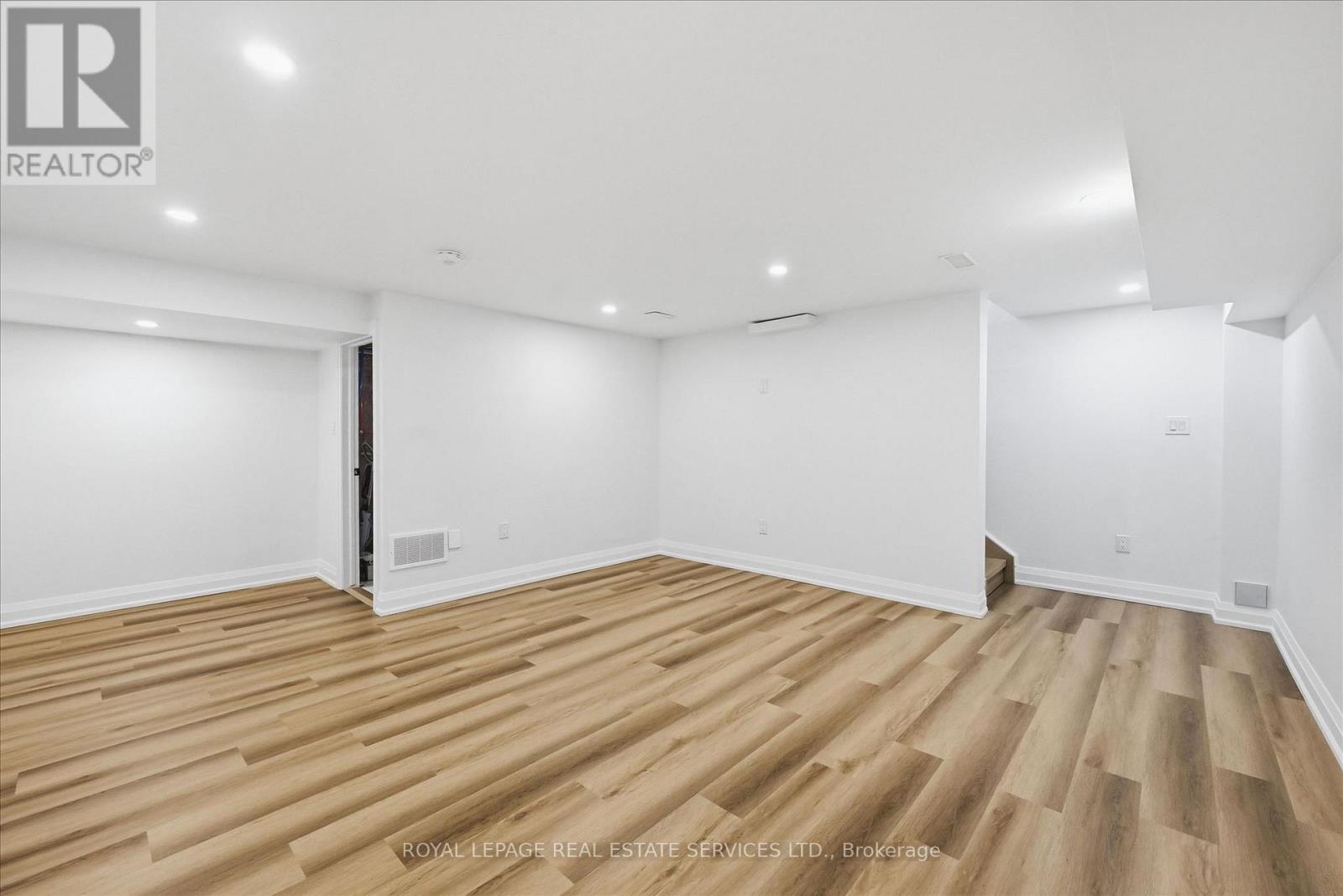 2212 Urwin Crescent, Oakville, Ontario  L6L 2T2 - Photo 40 - W12951654