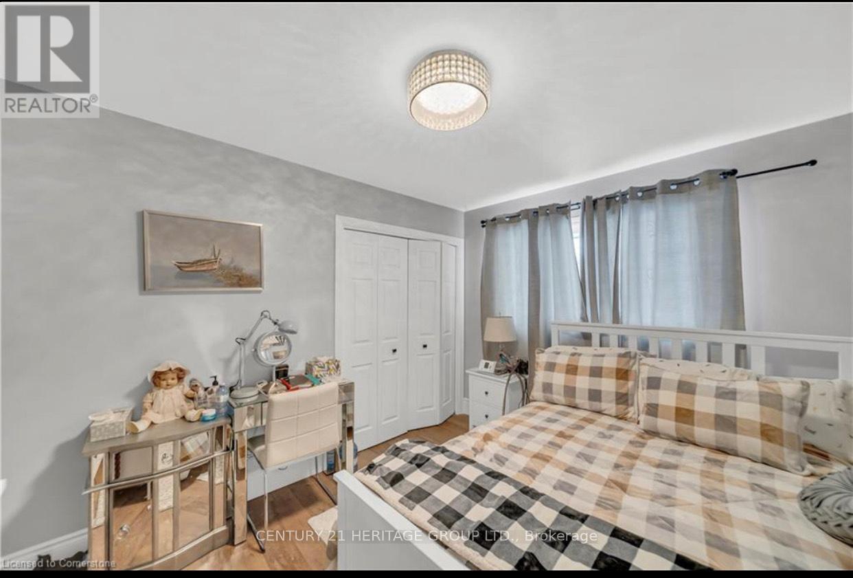 508 Greenfield Avenue, Kitchener, Ontario  N2C 1G2 - Photo 8 - X13014286