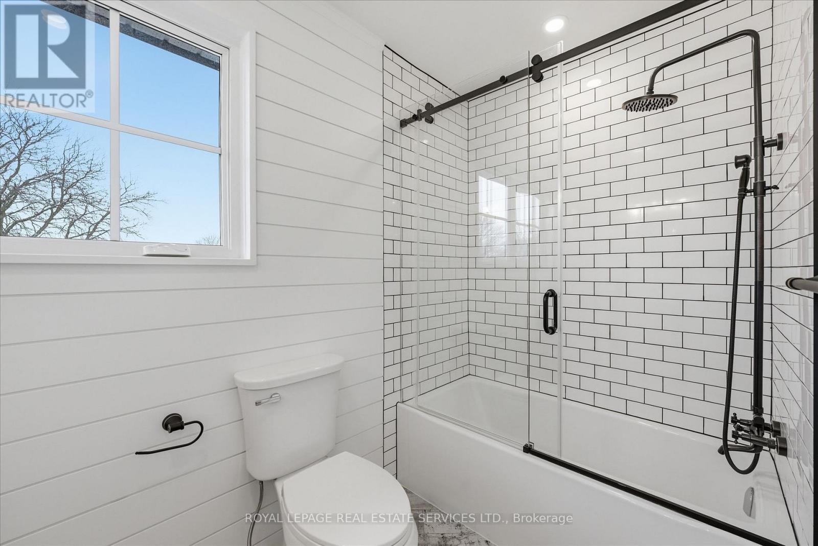 2212 Urwin Crescent, Oakville, Ontario  L6L 2T2 - Photo 32 - W12951654