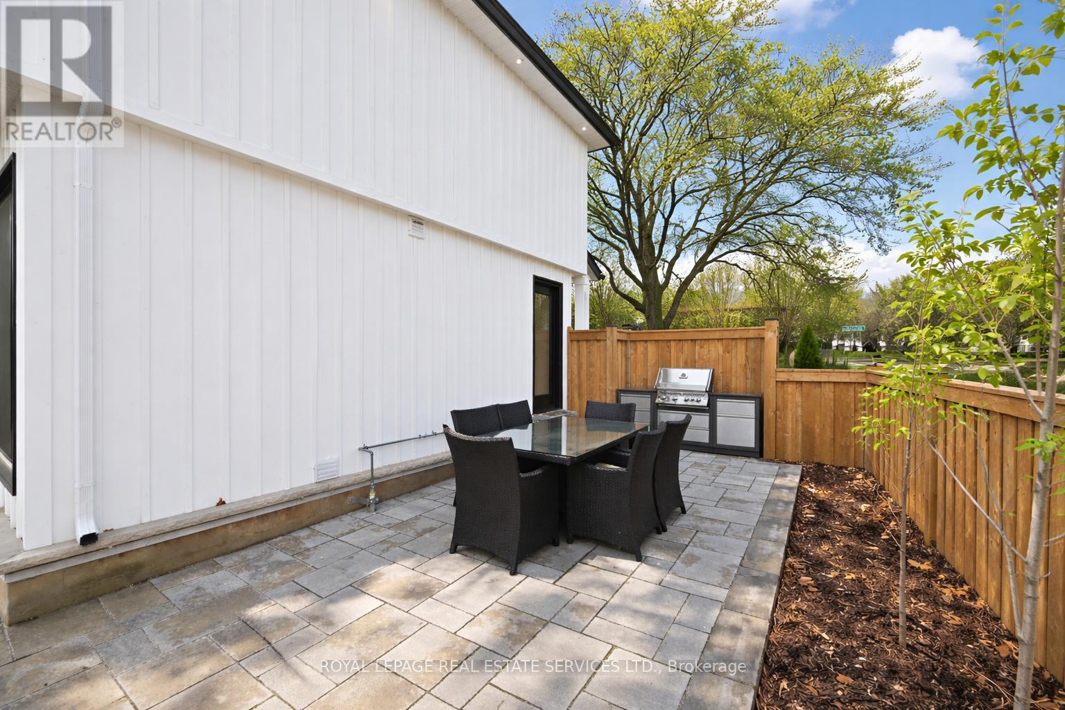 2212 Urwin Crescent, Oakville, Ontario  L6L 2T2 - Photo 45 - W12951654