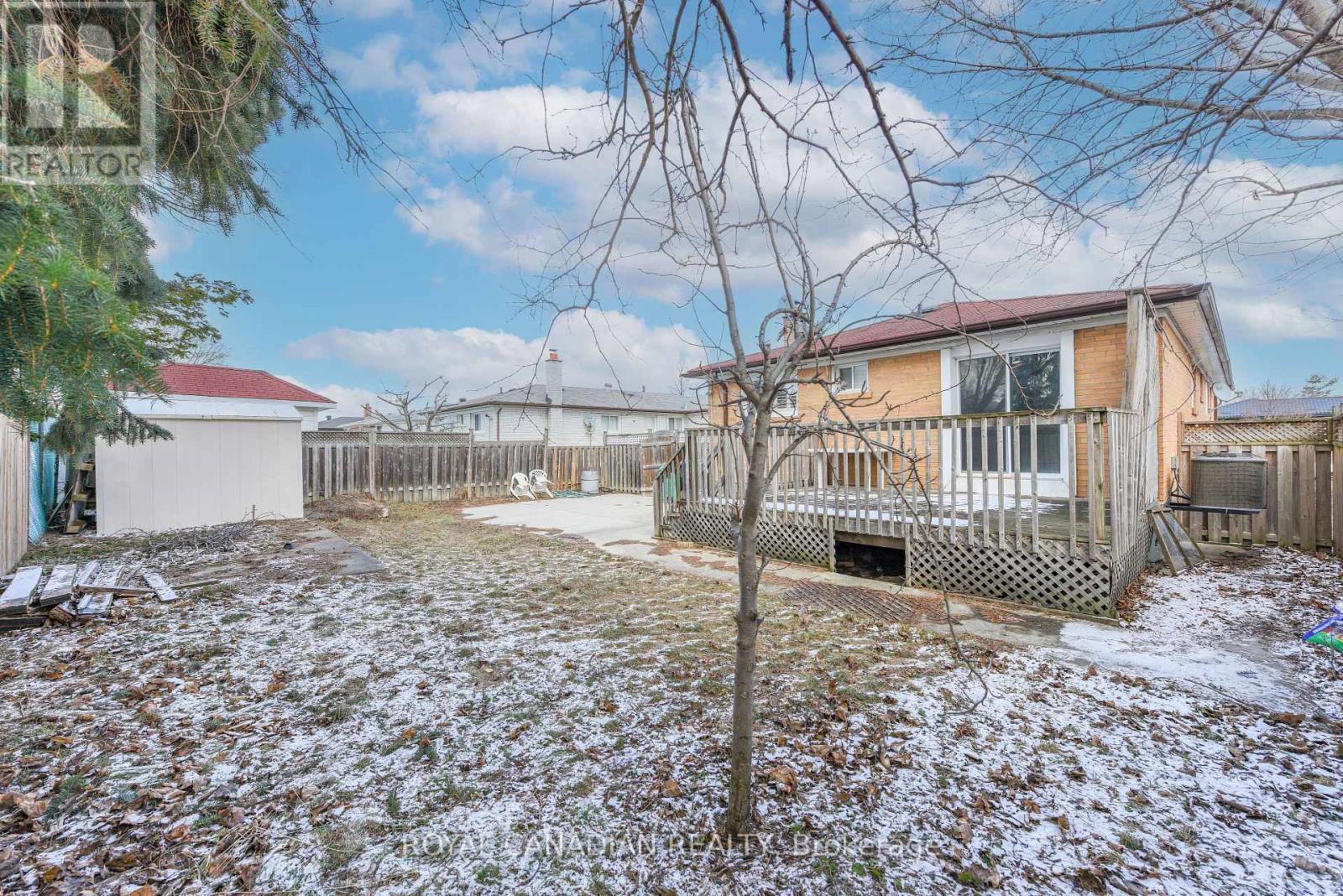 7566 Lockington Crescent, Mississauga, Ontario  L4T 2V5 - Photo 38 - W13012158