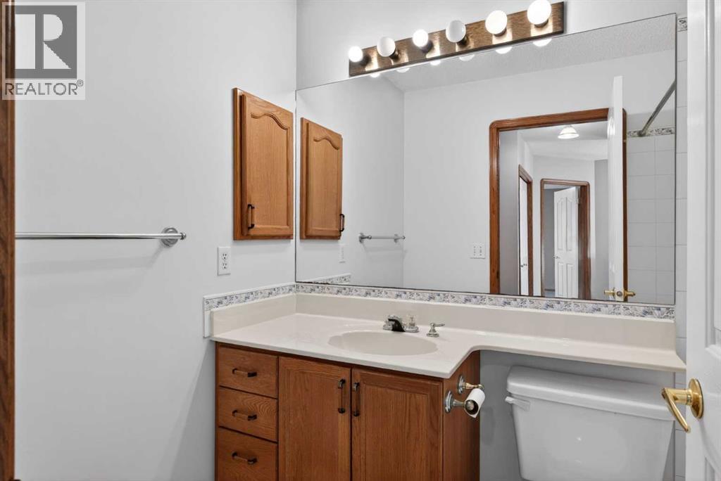 416 Douglas Glen Close SE, Calgary, Alberta  T2Z 3A4 - Photo 26 - A2302986