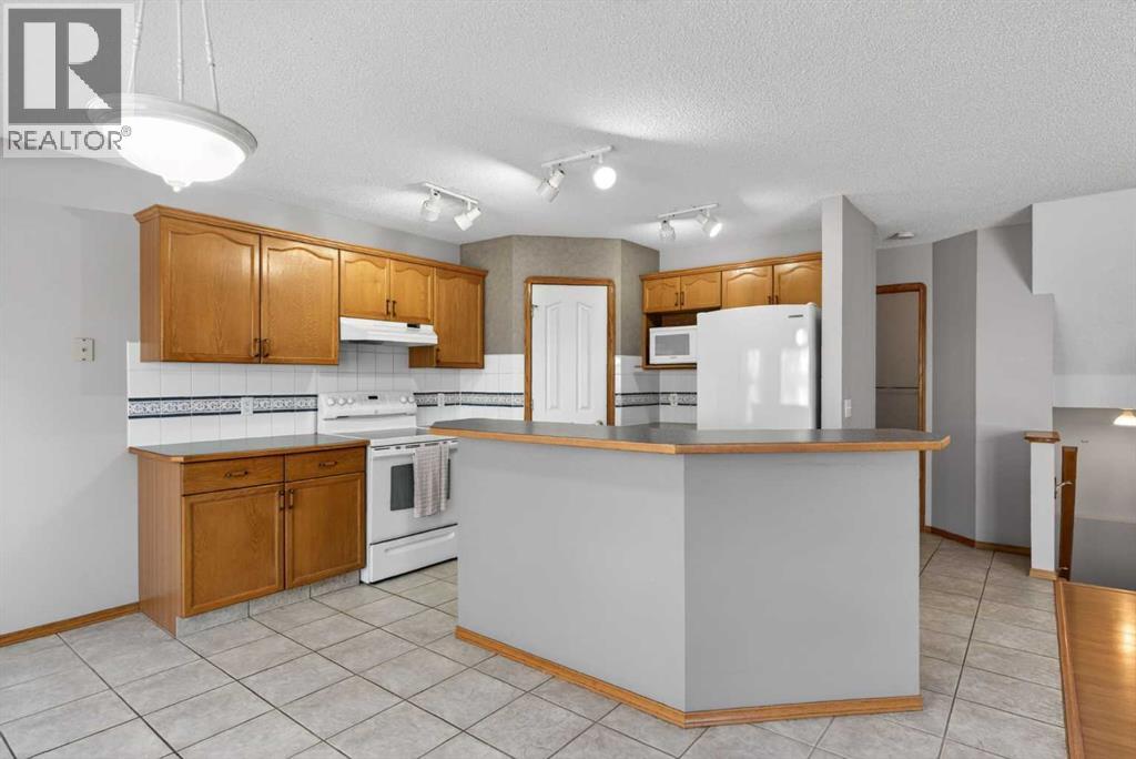 416 Douglas Glen Close SE, Calgary, Alberta  T2Z 3A4 - Photo 10 - A2302986