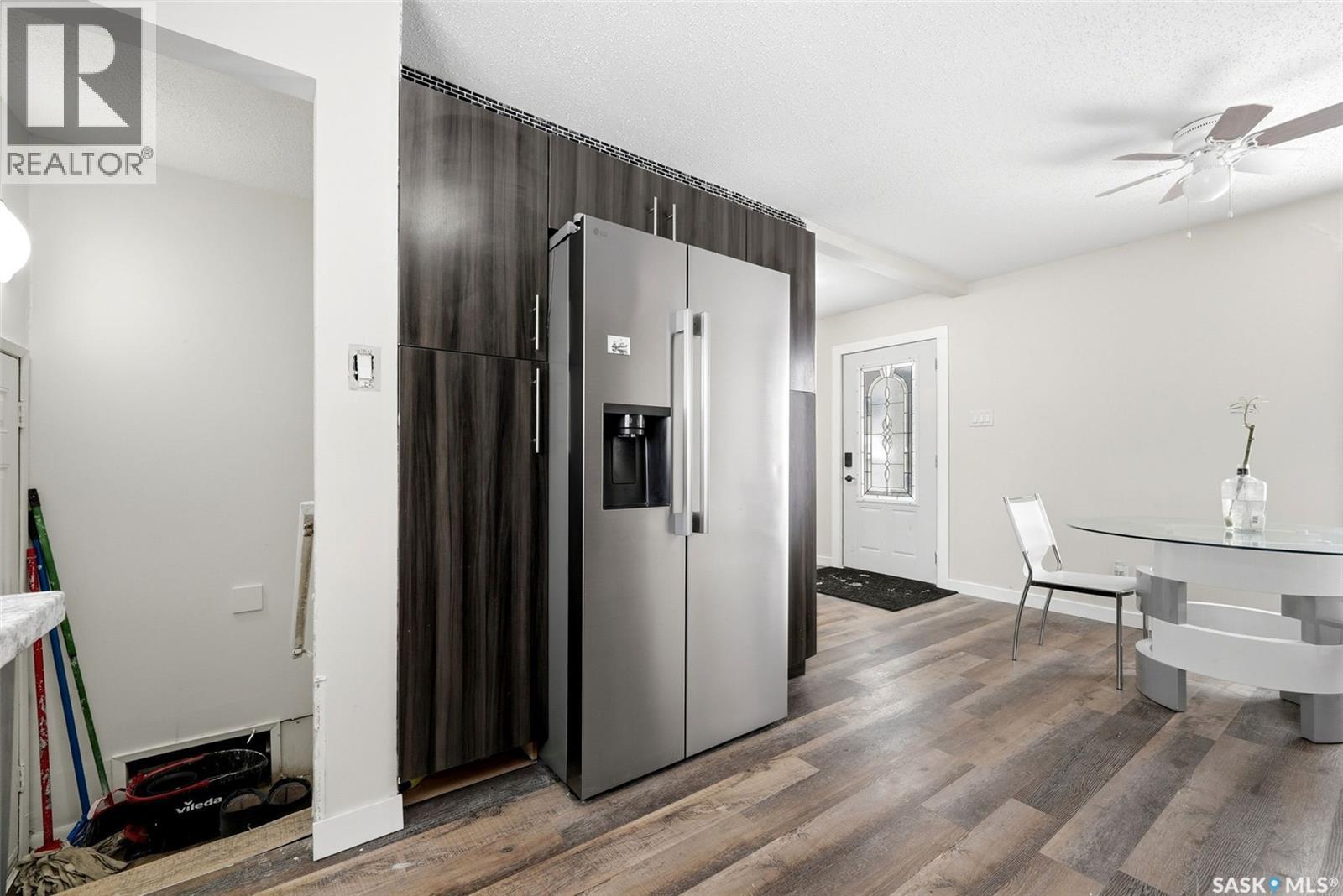 6 Hanley Crescent, Regina, Saskatchewan  S4R 5A7 - Photo 7 - SK033274