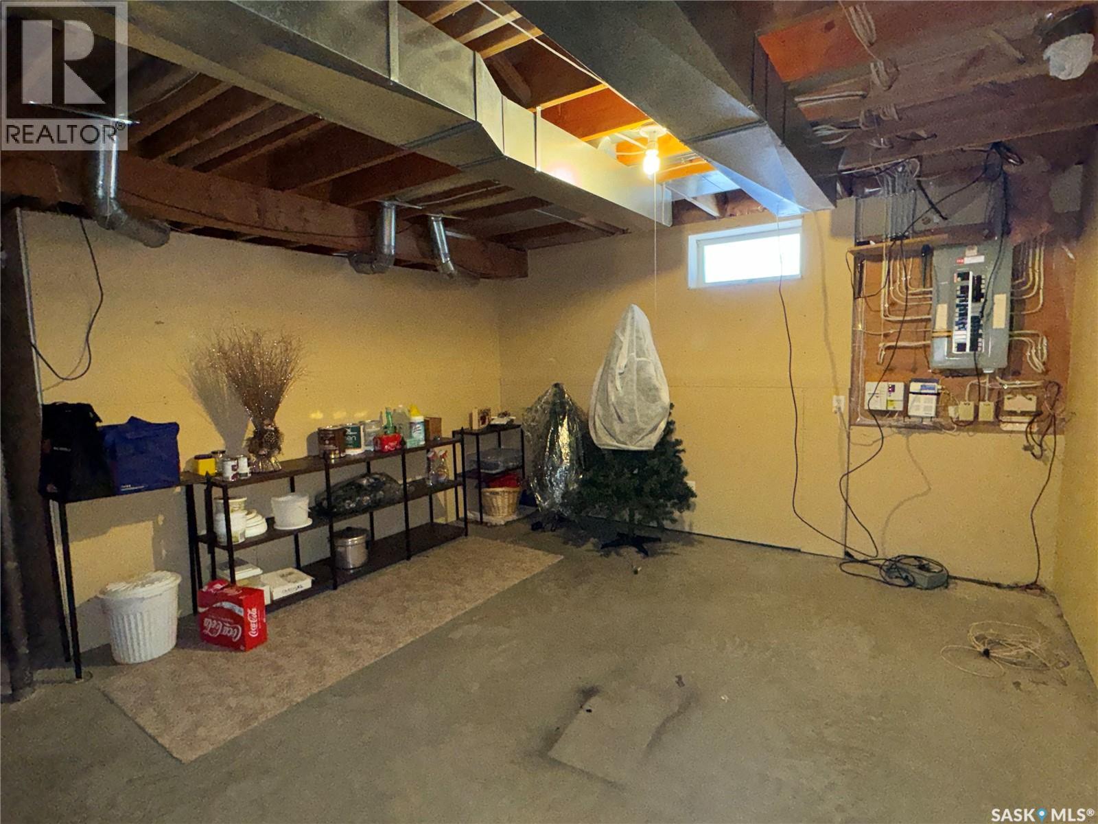 202 7th Avenue W, Biggar, Saskatchewan  S0K 0M0 - Photo 51 - SK033102