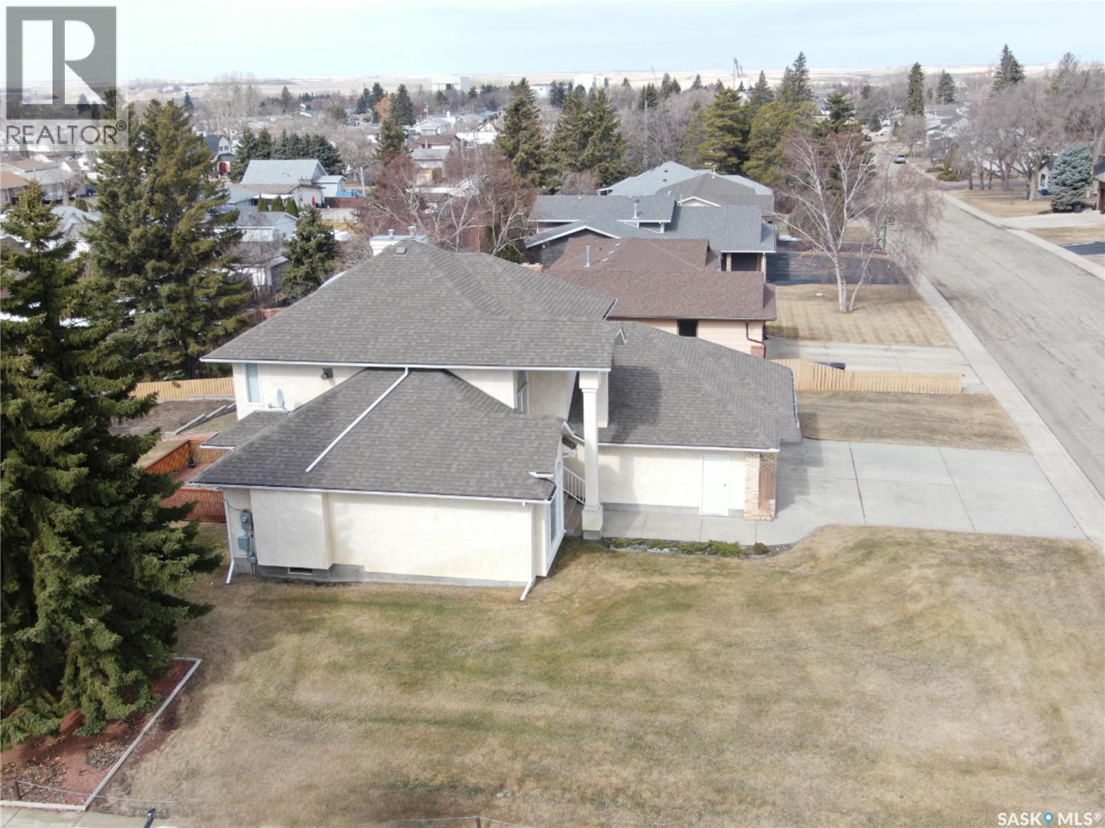 202 7th Avenue W, Biggar, Saskatchewan  S0K 0M0 - Photo 57 - SK033102