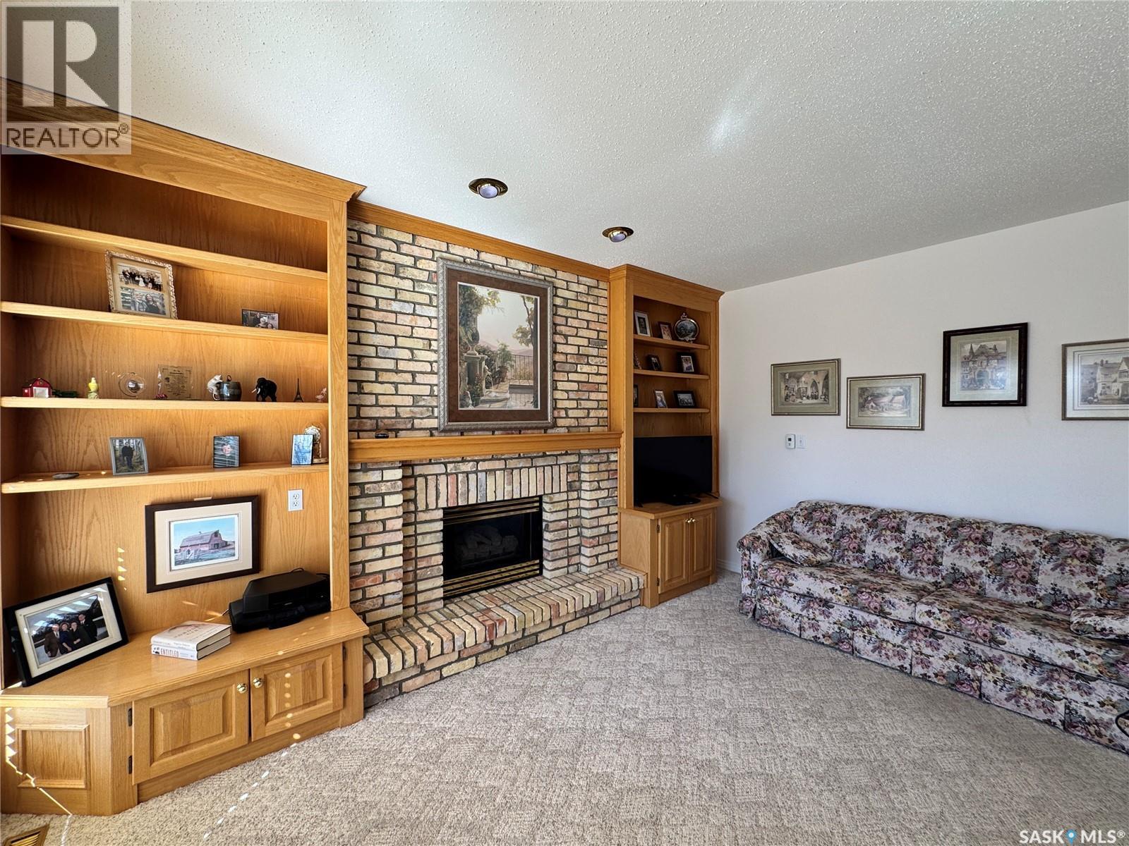 202 7th Avenue W, Biggar, Saskatchewan  S0K 0M0 - Photo 9 - SK033102