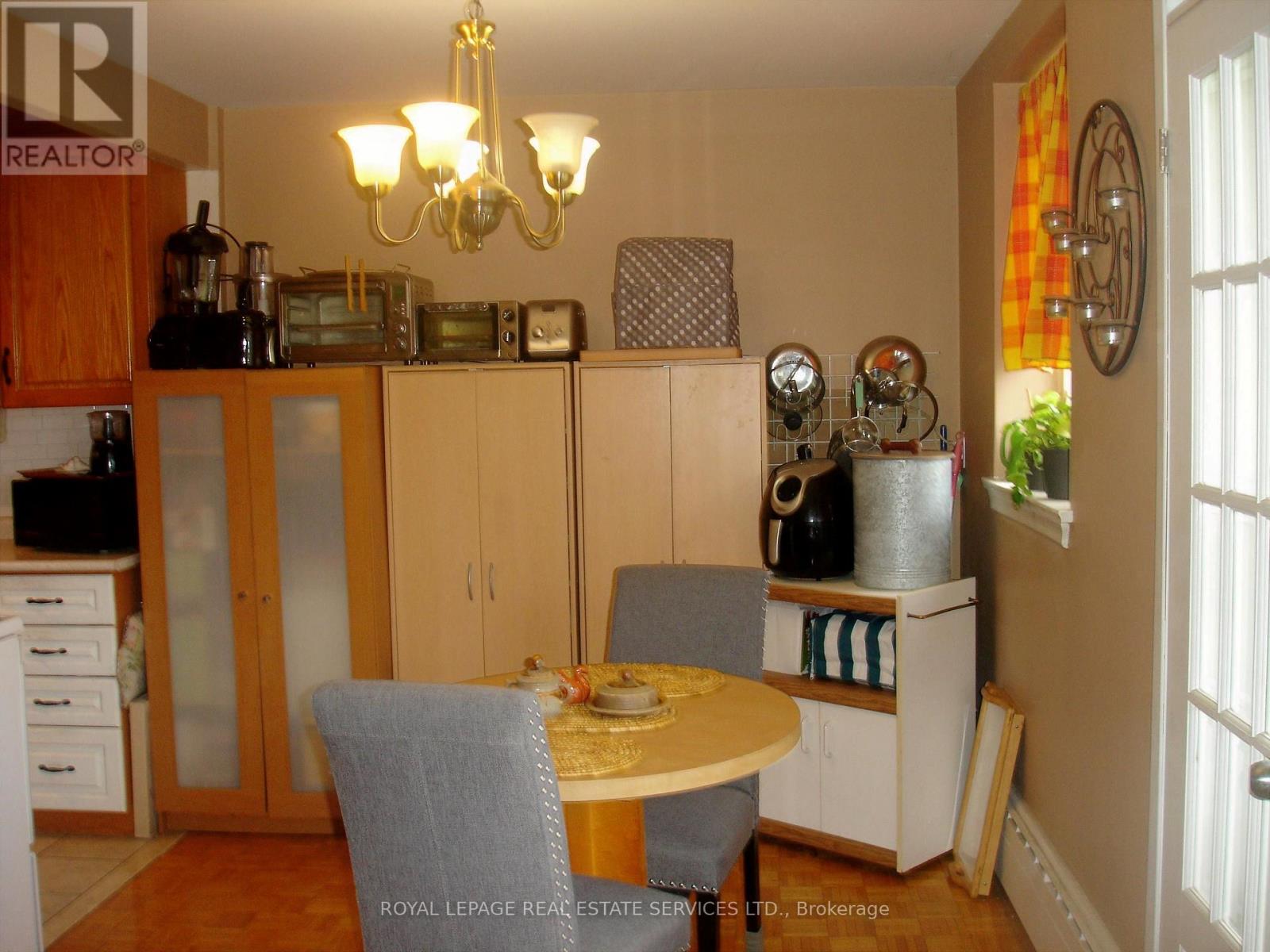 101 - 57 Neptune Drive, Toronto, Ontario  M6A 1X2 - Photo 7 - C12689678