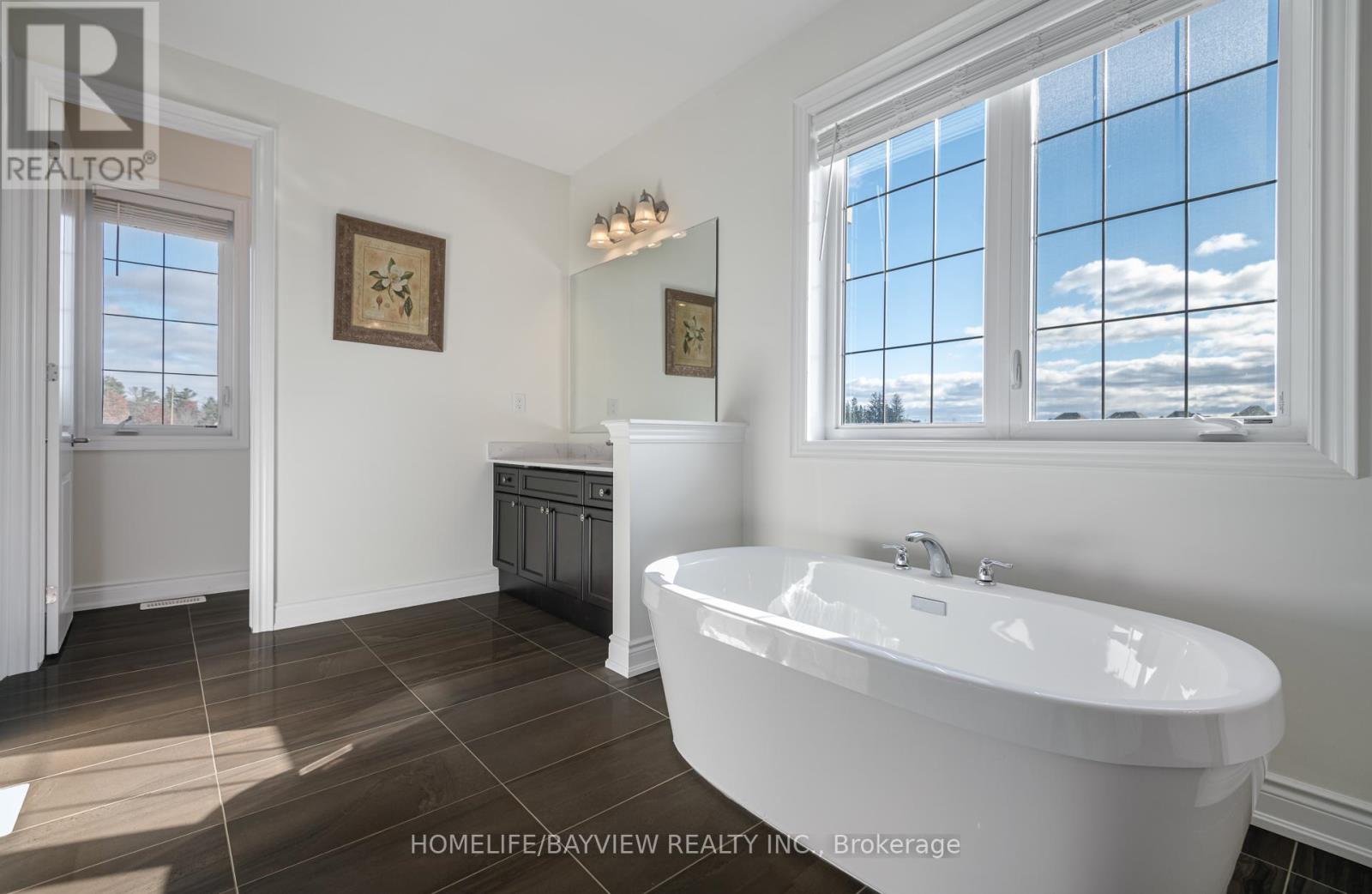 17 Lacrosse Trail, Vaughan, Ontario  L4H 4S7 - Photo 33 - N12562356