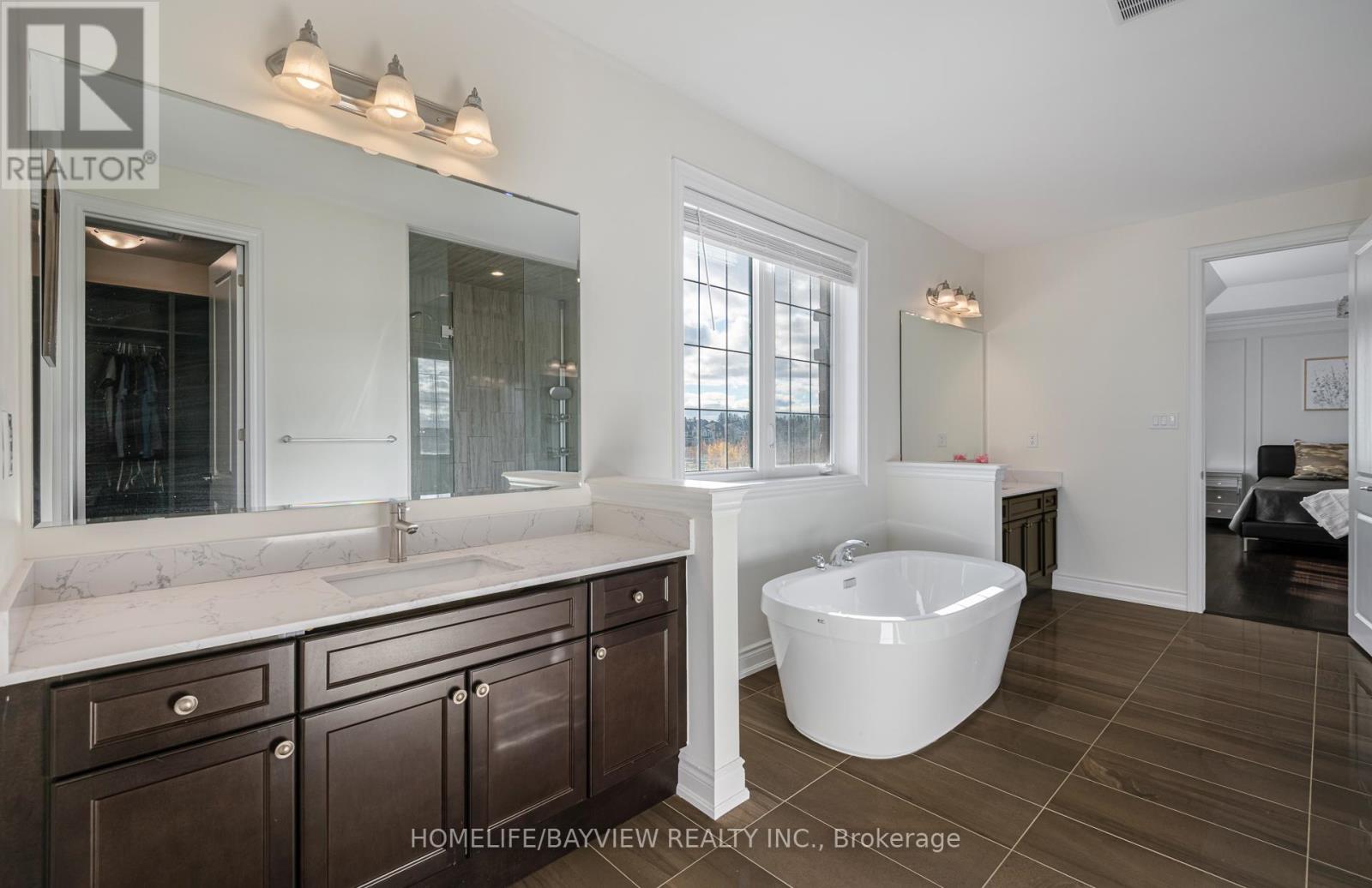 17 Lacrosse Trail, Vaughan, Ontario  L4H 4S7 - Photo 35 - N12562356