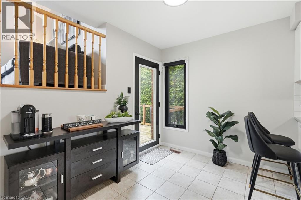 6 Woodcroft Crescent, Waterdown, Ontario  L8B 0H1 - Photo 11 - 40821816