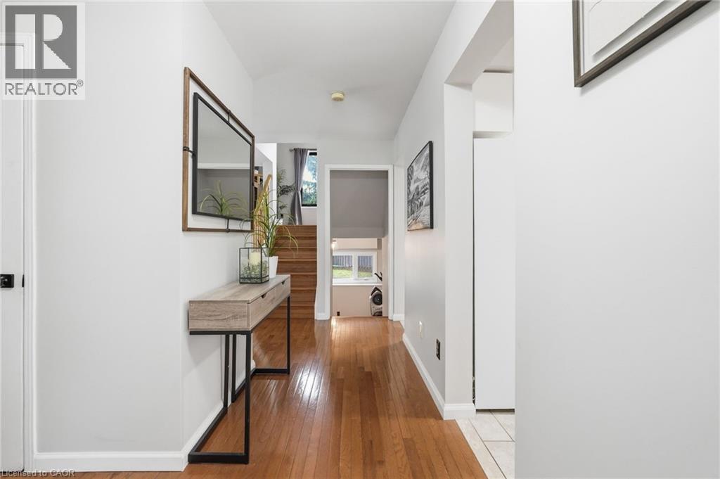 6 Woodcroft Crescent, Waterdown, Ontario  L8B 0H1 - Photo 4 - 40821816