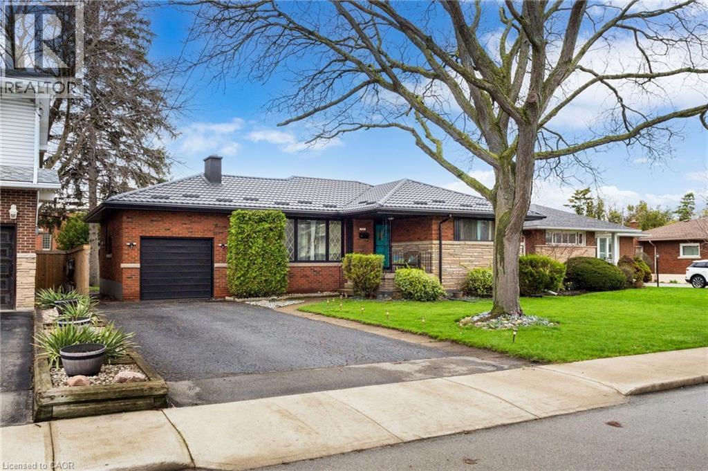 32 Belair Drive, Hamilton, Ontario  L9A 2Z4 - Photo 2 - 40821730