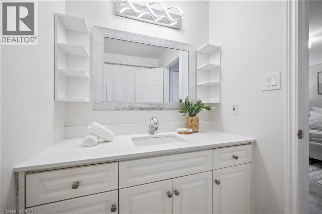 489 Brentcliffe Drive, Waterloo, Ontario  N2T 2R8 - Photo 17 - 40819023