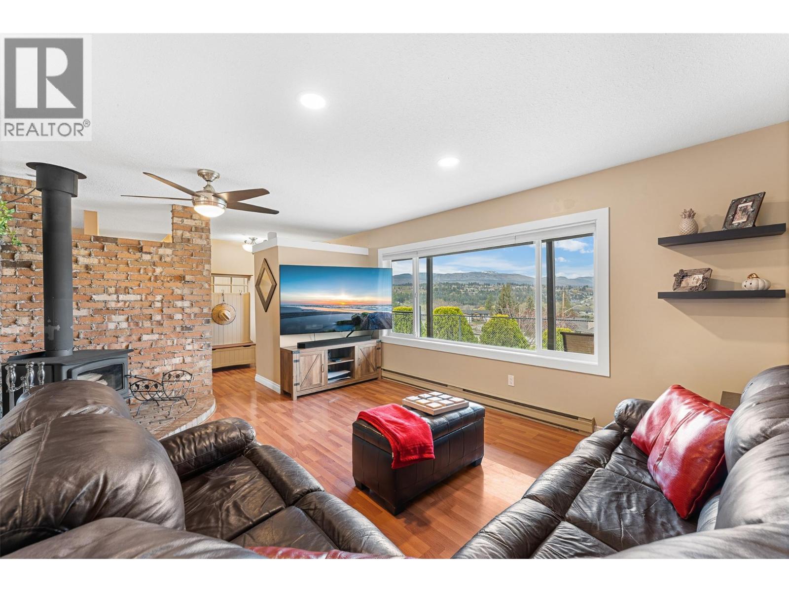 10679 Sherman Drive, Lake Country, British Columbia  V4V 1W2 - Photo 6 - 10383280