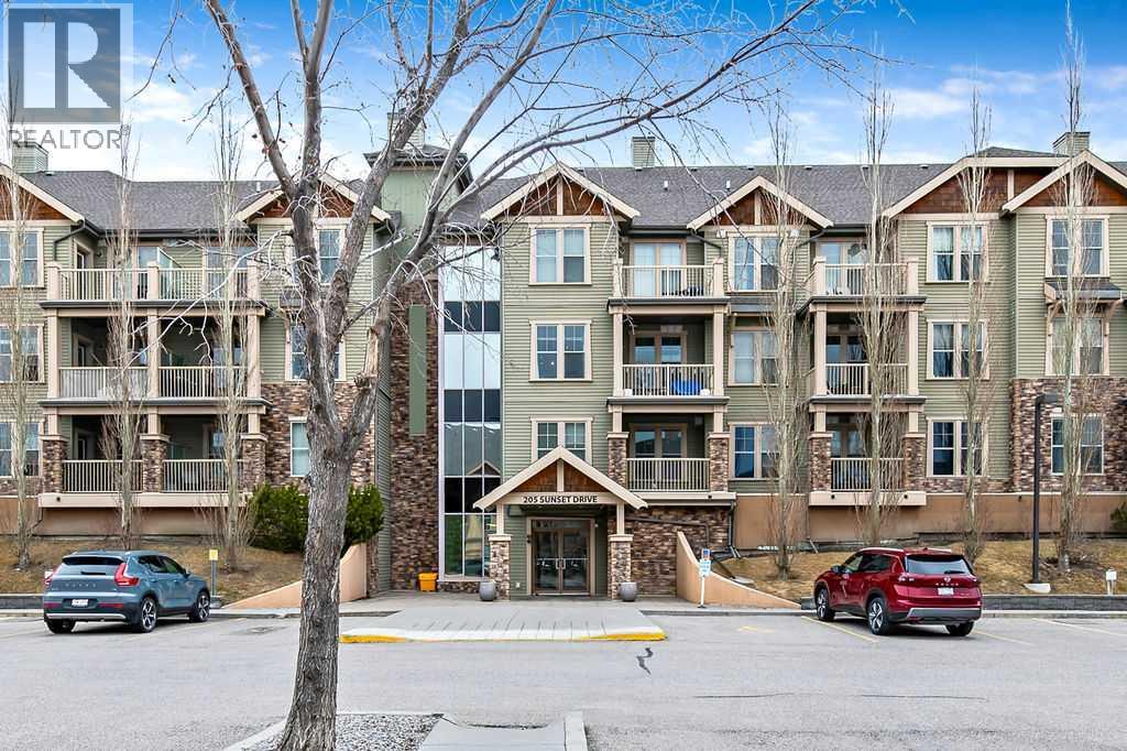 220, 205 Sunset Drive, Cochrane, Alberta  T4C 0H6 - Photo 2 - A2302560